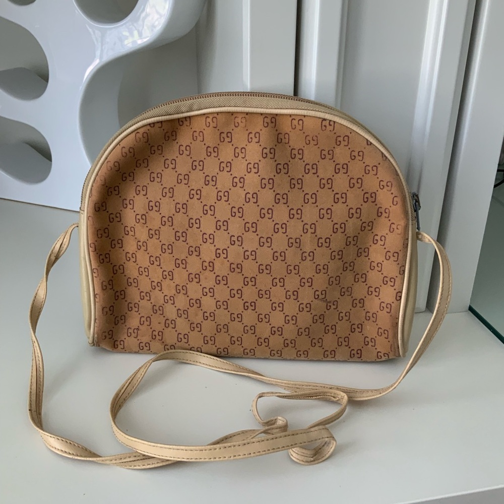 Vintage 80’S Dome Shaped Velour Leather Crossbody Shoulder Purse